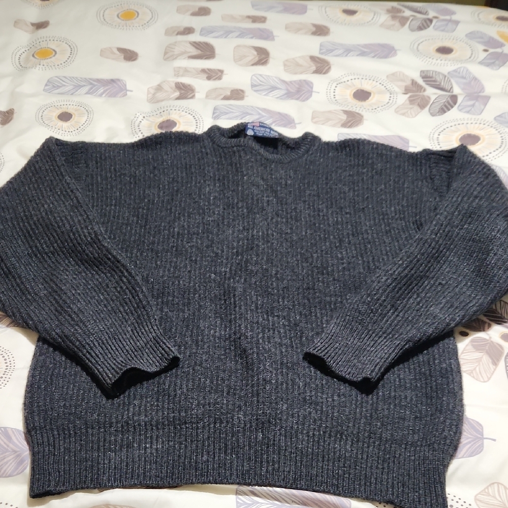 Men's Gray 100% Wool Sweater